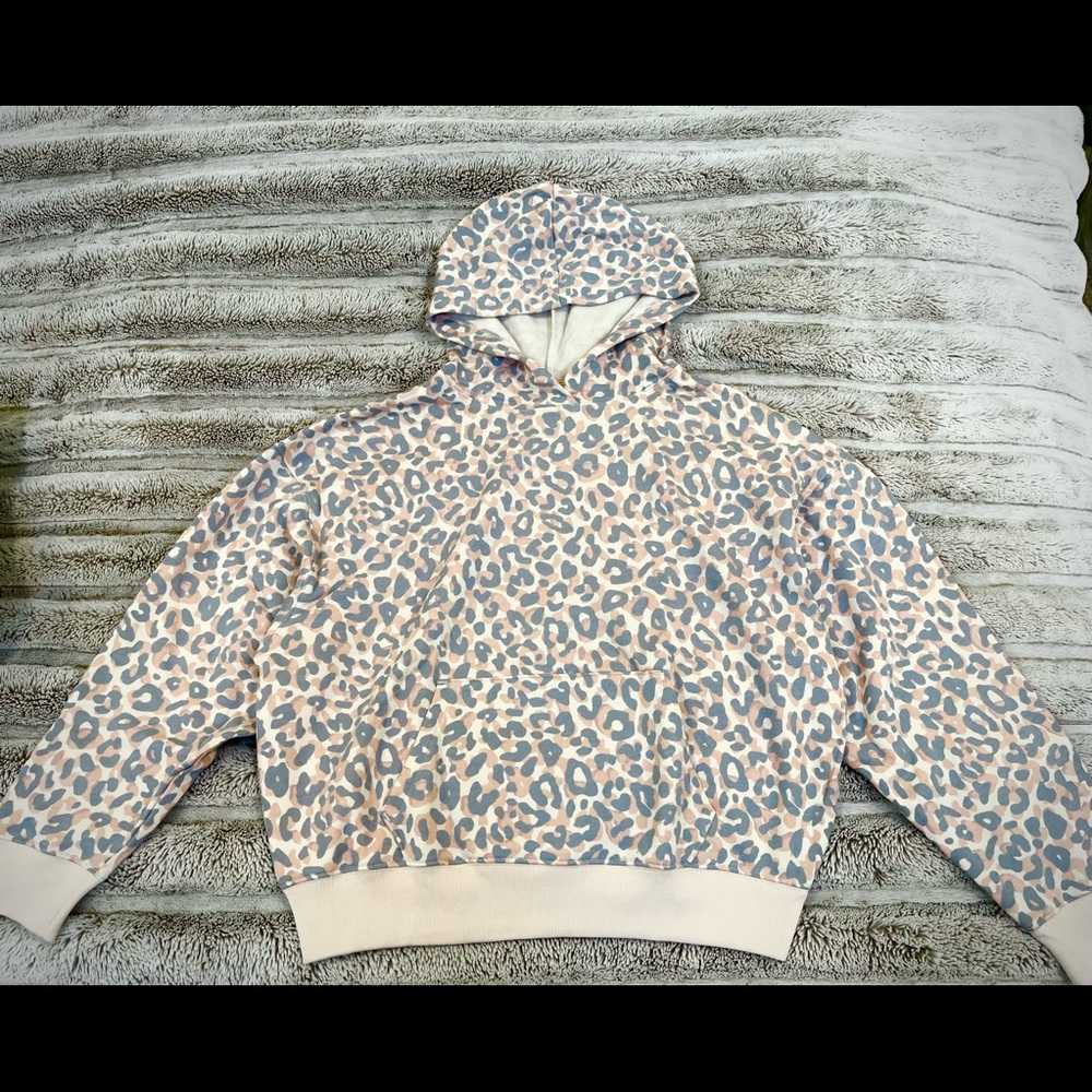 NWT❗️Victoria’s Secret PINK Leopard Oversized Pullover Sweatshirt